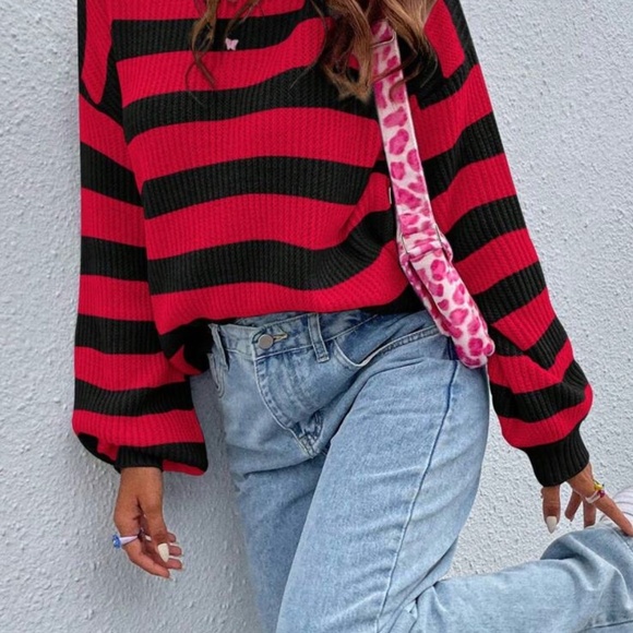 Sweater - Picture 4 of 6